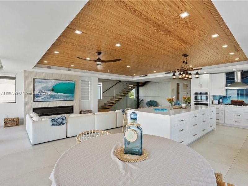 239 Tavernier Dr, Tavernier, FL 33070 Photo