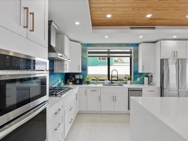 239 Tavernier Dr, Tavernier, FL 33070 Photo