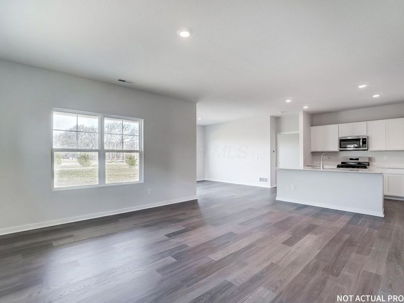 725 Maria Drive, Plain City, OH 43064 Photo 3