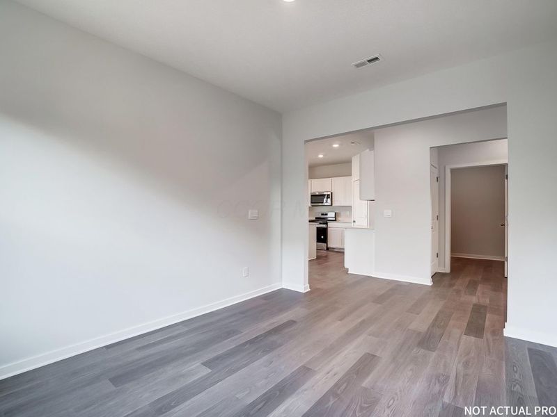 725 Maria Drive, Plain City, OH 43064 Photo 9