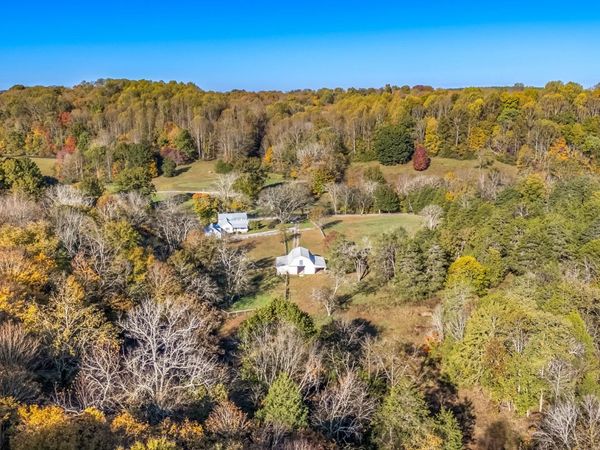 4923 Blue Creek Rd, Lynnville, TN 38472