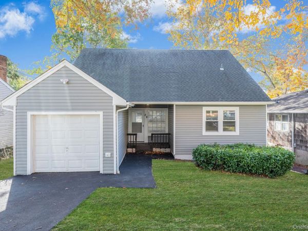 28 Sanford Street, South Huntington, NY 11746