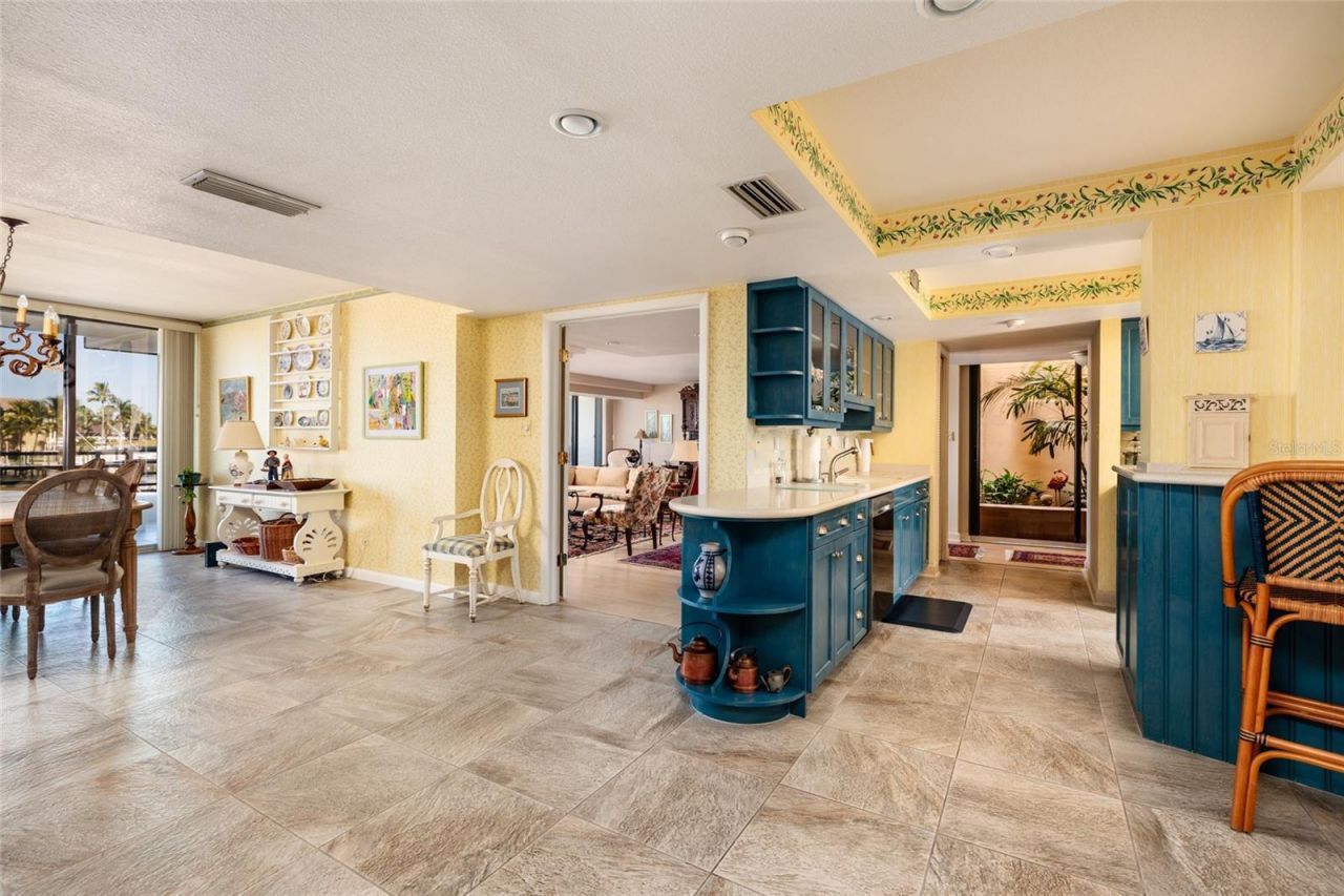 2795 Kipps Colony Drive S, Unit 101-102, Saint Petersburg, FL 33707 Photo