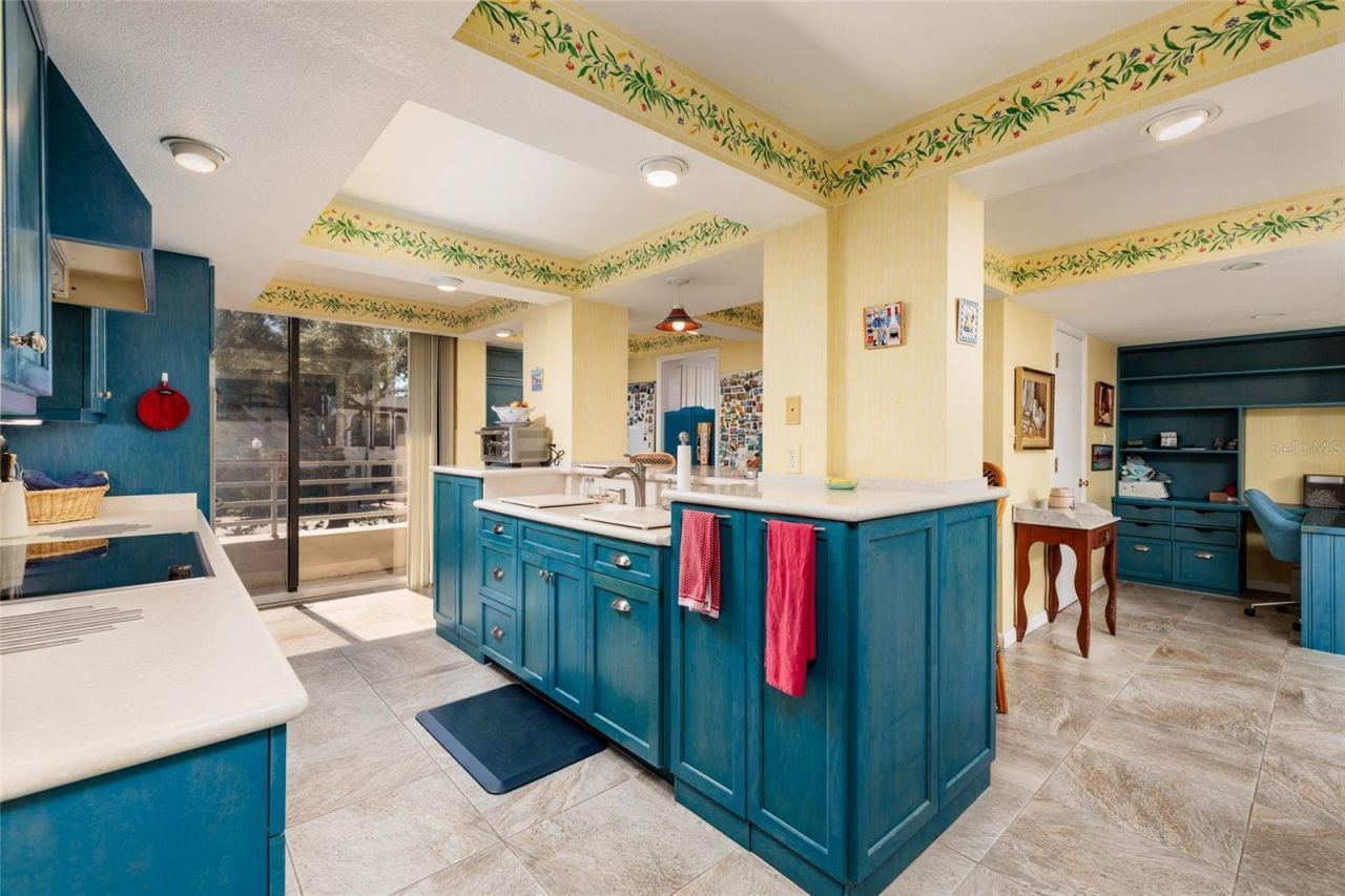 2795 Kipps Colony Drive S, Unit 101-102, Saint Petersburg, FL 33707 Photo