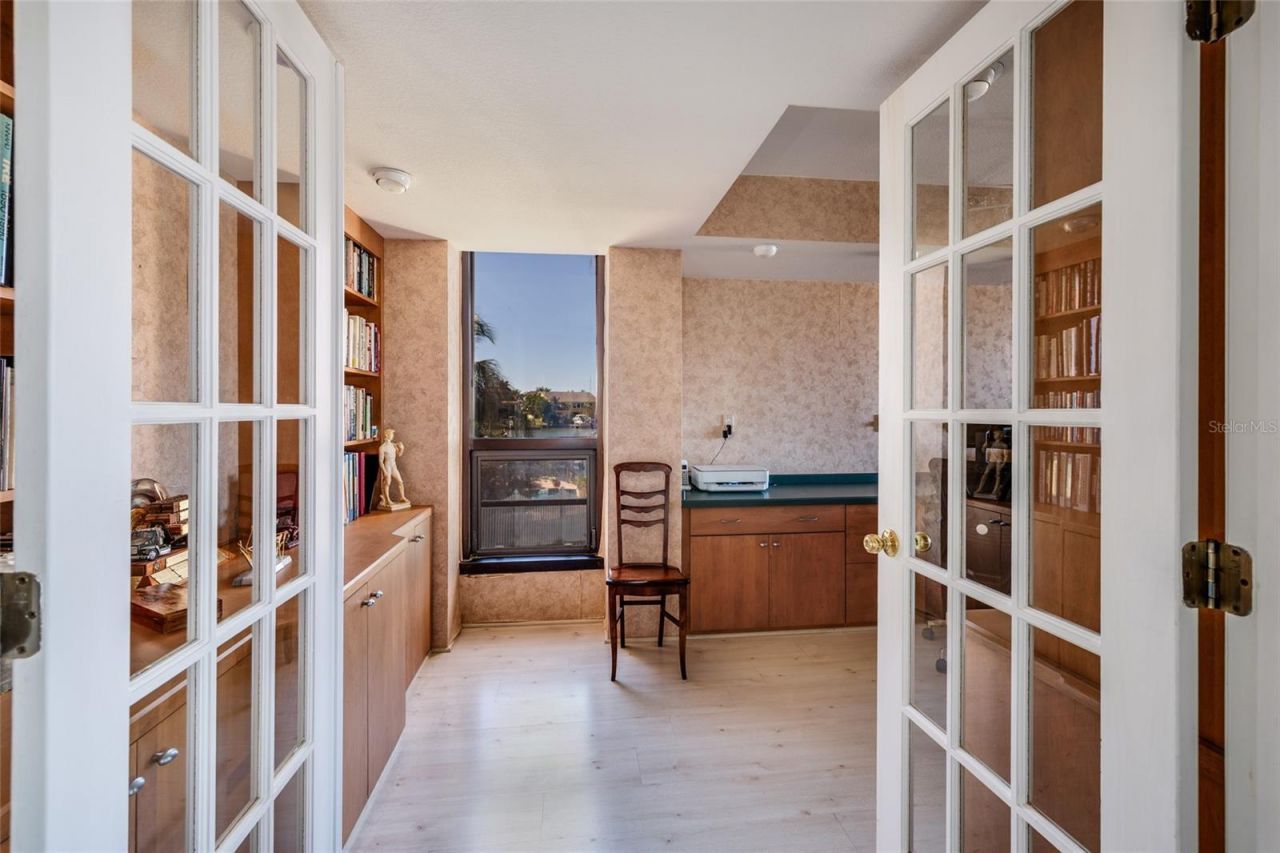 2795 Kipps Colony Drive S, Unit 101-102, Saint Petersburg, FL 33707 Photo