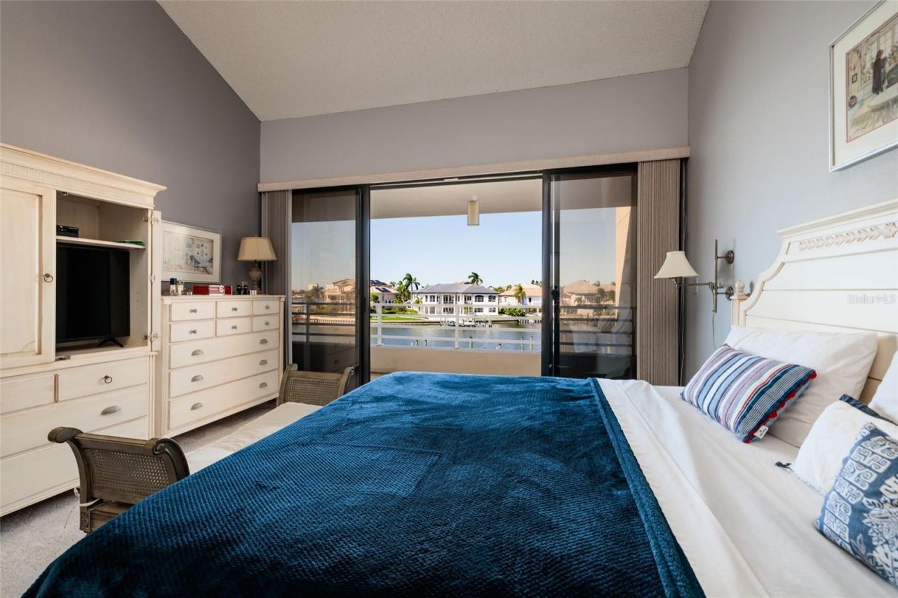 2795 Kipps Colony Drive S, Unit 101-102, Saint Petersburg, FL 33707 Photo