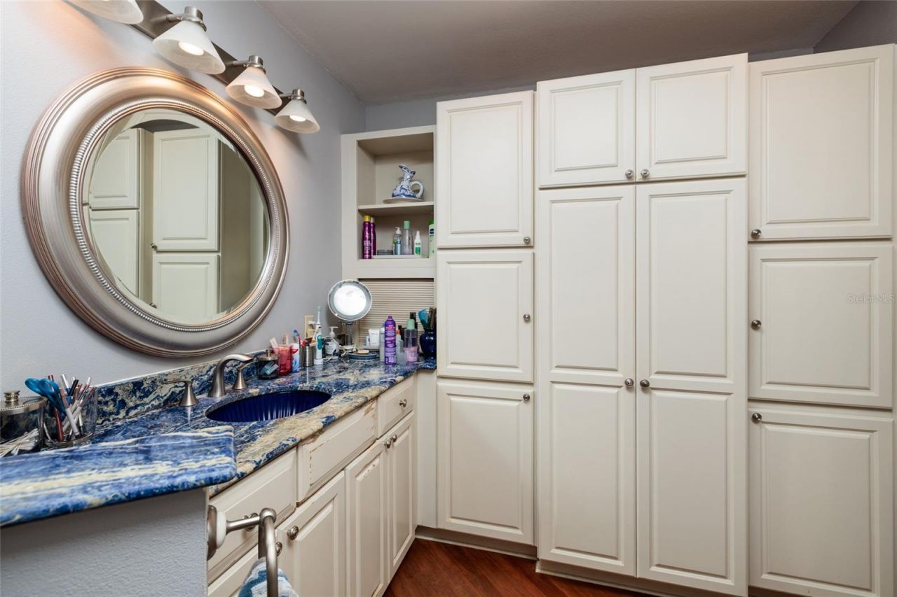 2795 Kipps Colony Drive S, Unit 101-102, Saint Petersburg, FL 33707 Photo