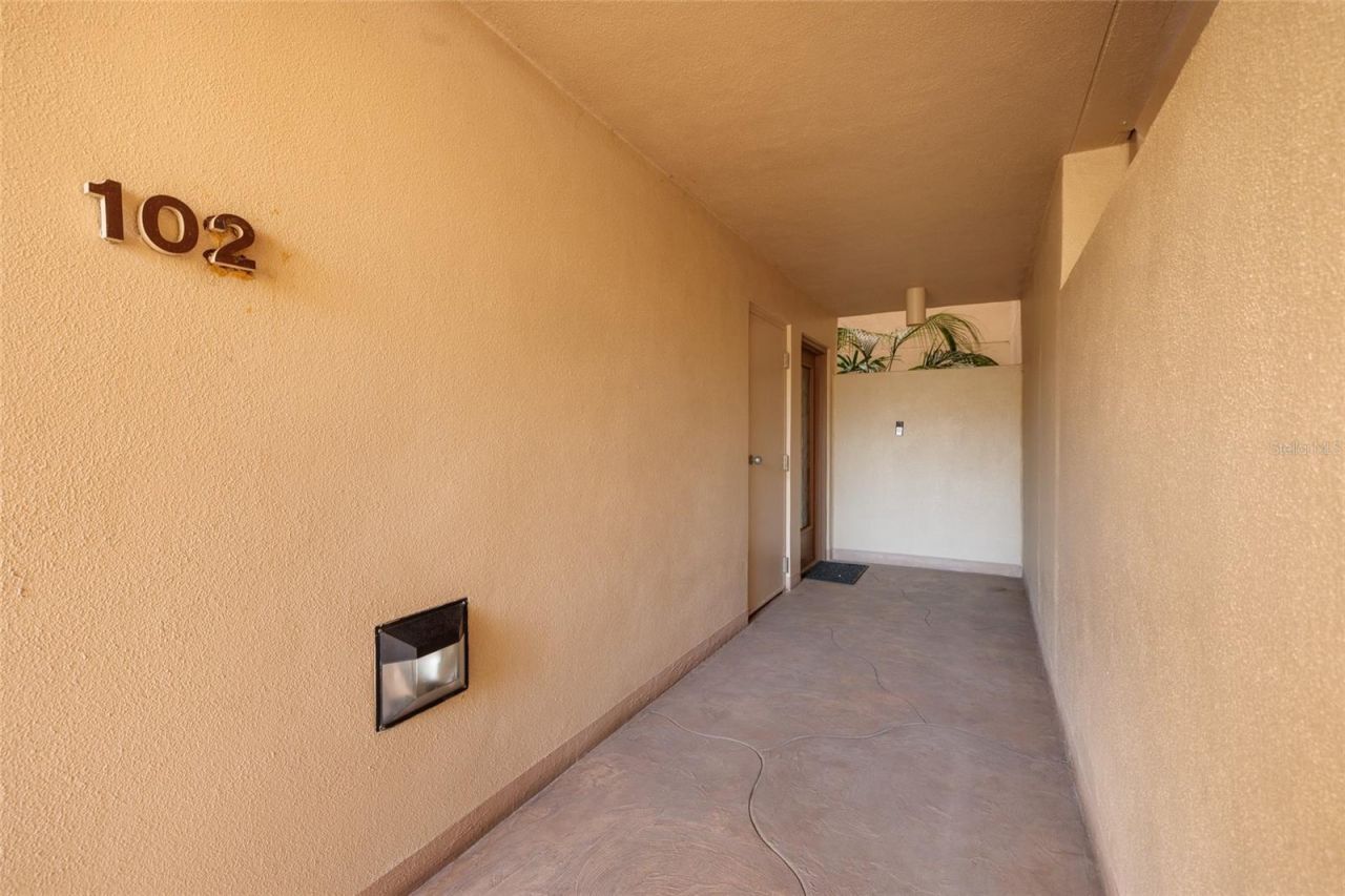 2795 Kipps Colony Drive S, Unit 101-102, Saint Petersburg, FL 33707 Photo