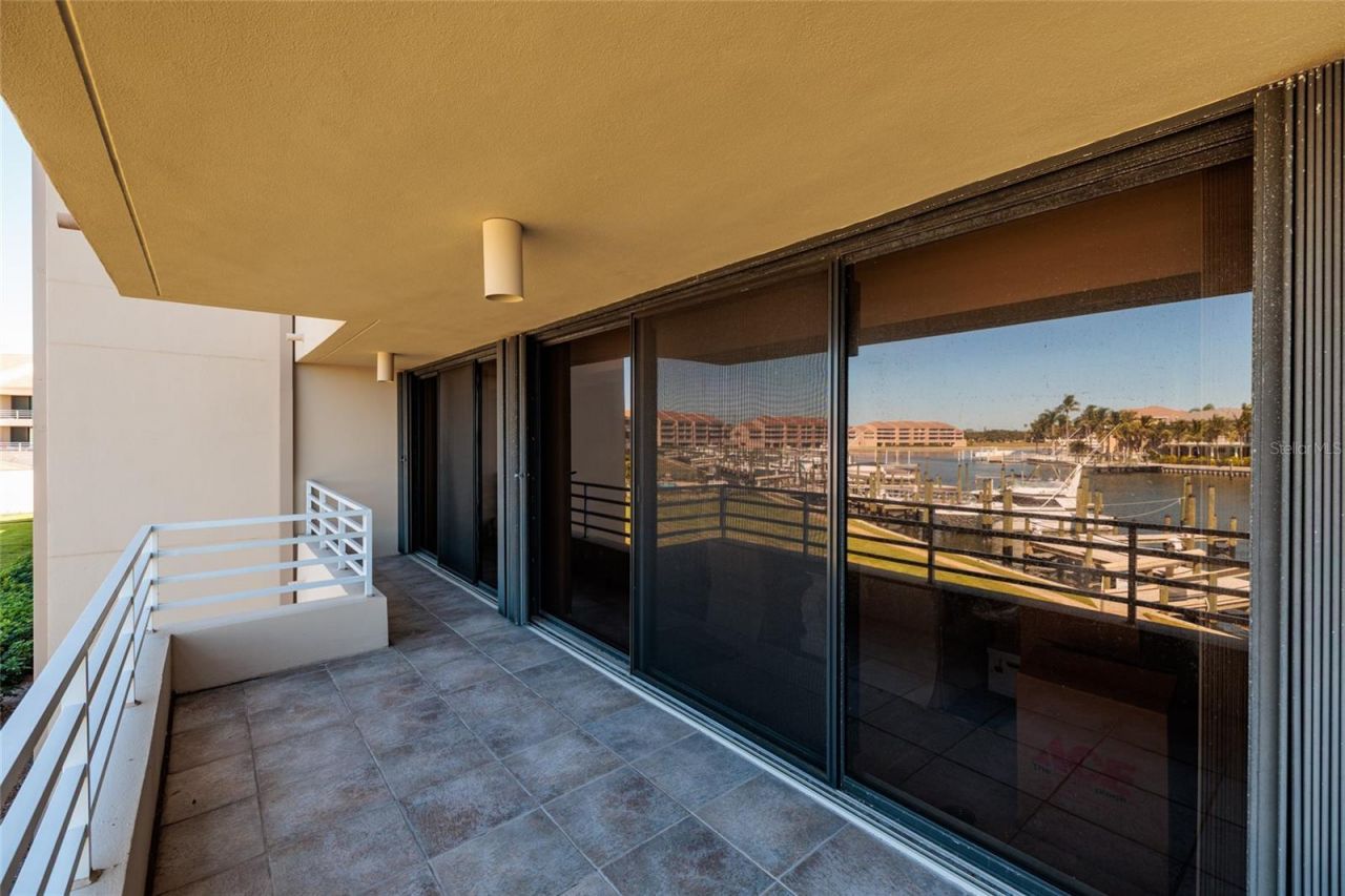 2795 Kipps Colony Drive S, Unit 101-102, Saint Petersburg, FL 33707 Photo
