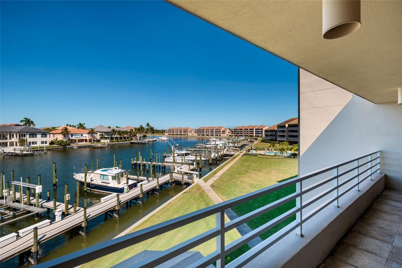 2795 Kipps Colony Drive S, Unit 101-102, Saint Petersburg, FL 33707 Photo