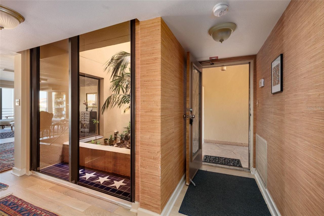 2795 Kipps Colony Drive S, Unit 101-102, Saint Petersburg, FL 33707 Photo