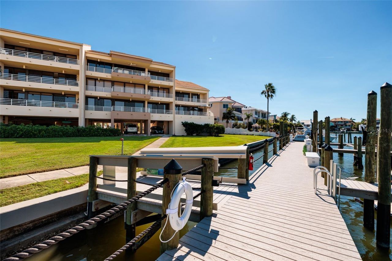 2795 Kipps Colony Drive S, Unit 101-102, Saint Petersburg, FL 33707 Photo