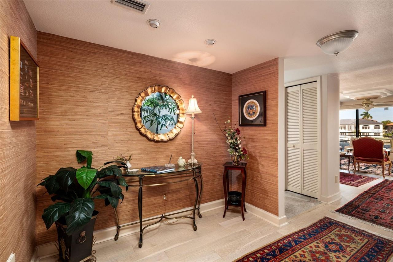 2795 Kipps Colony Drive S, Unit 101-102, Saint Petersburg, FL 33707 Photo