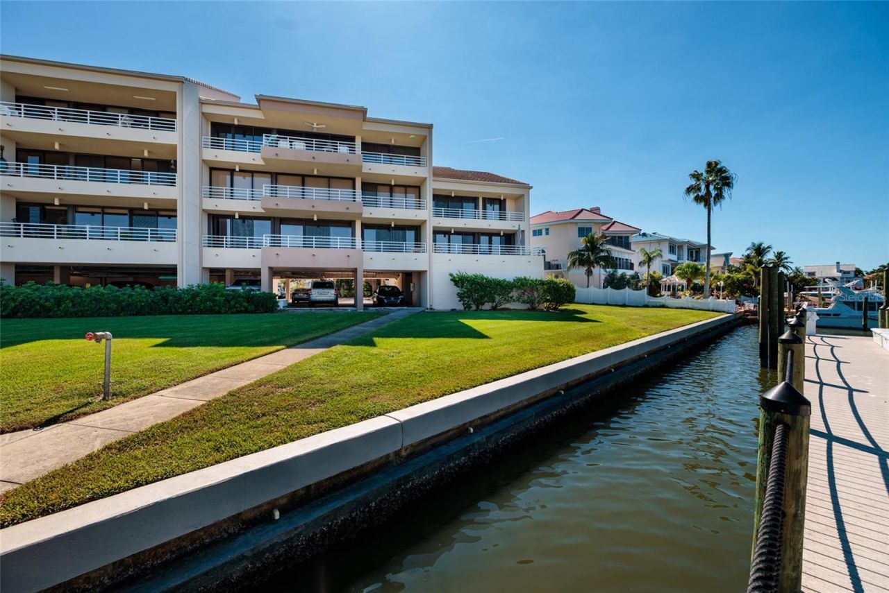 2795 Kipps Colony Drive S, Unit 101-102, Saint Petersburg, FL 33707 Photo