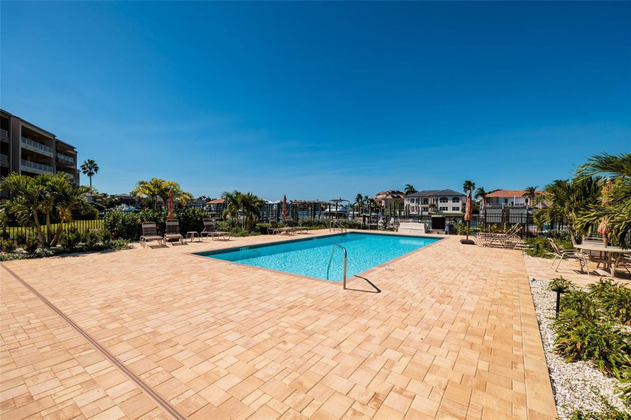 2795 Kipps Colony Drive S, Unit 101-102, Saint Petersburg, FL 33707 Photo