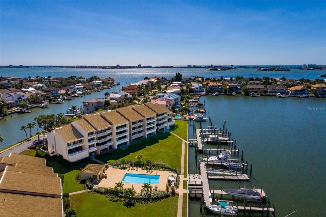 2795 Kipps Colony Drive S, Unit 101-102, Saint Petersburg, FL 33707 Photo