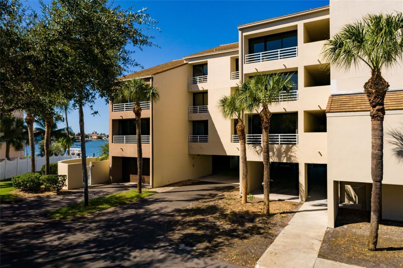2795 Kipps Colony Drive S, Unit 101-102, Saint Petersburg, FL 33707 Photo