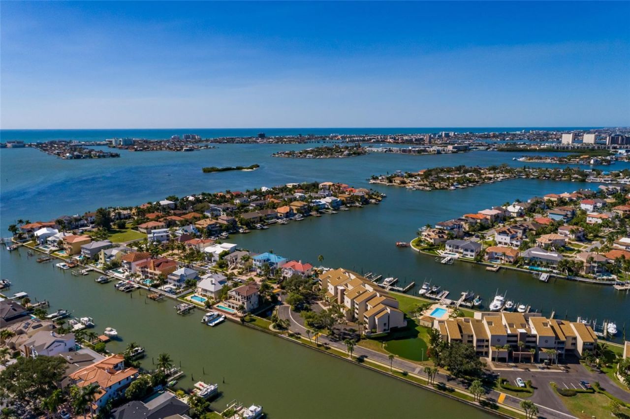 2795 Kipps Colony Drive S, Unit 101-102, Saint Petersburg, FL 33707 Photo