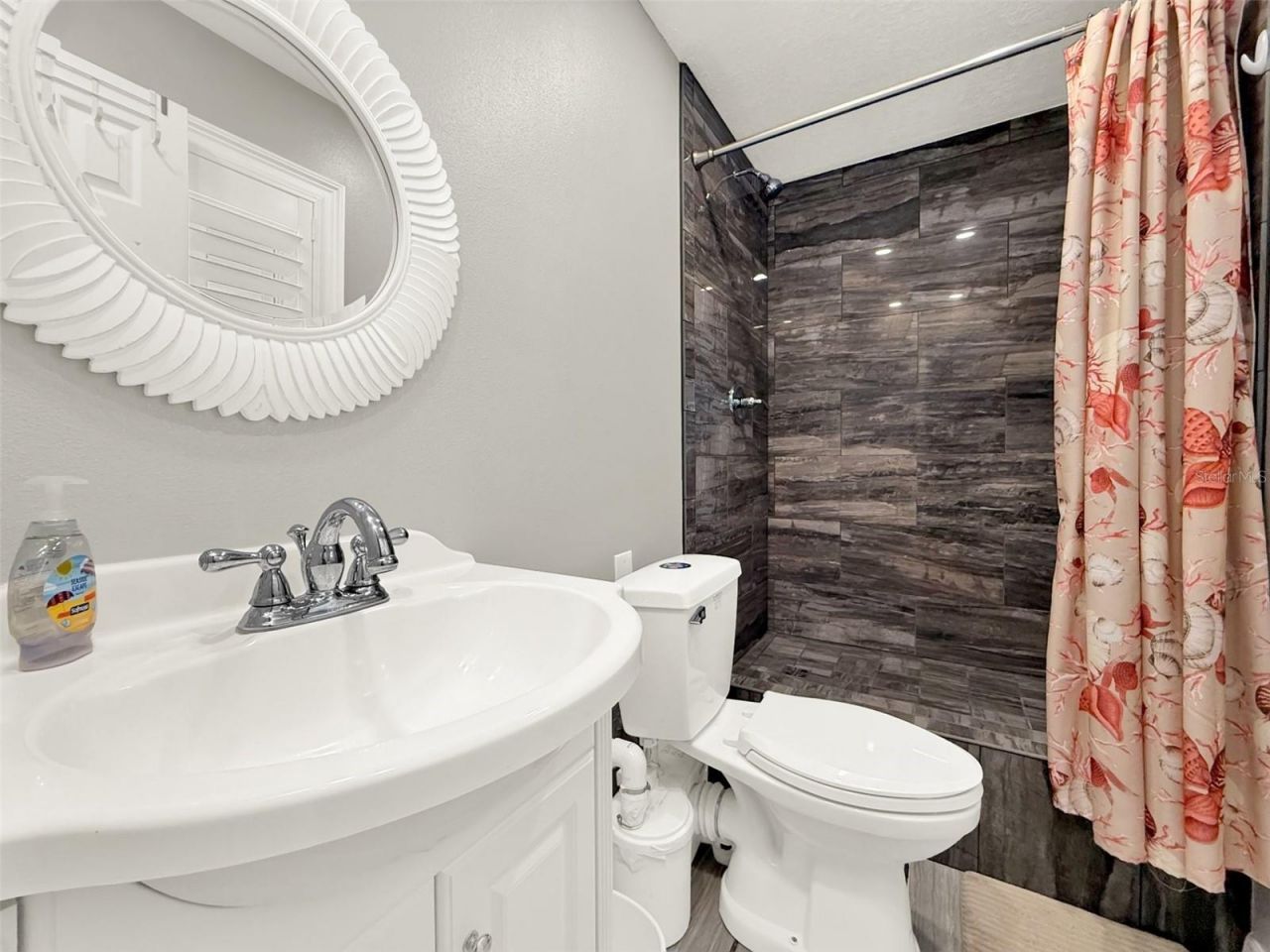 301 Quay Assisi, New Smyrna Beach, FL 32169 Photo