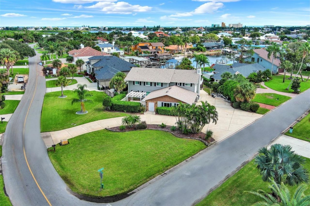 301 Quay Assisi, New Smyrna Beach, FL 32169 Photo