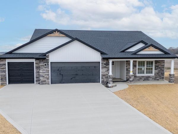 5599 Broad Fields Cove, Fort Wayne, IN 46818