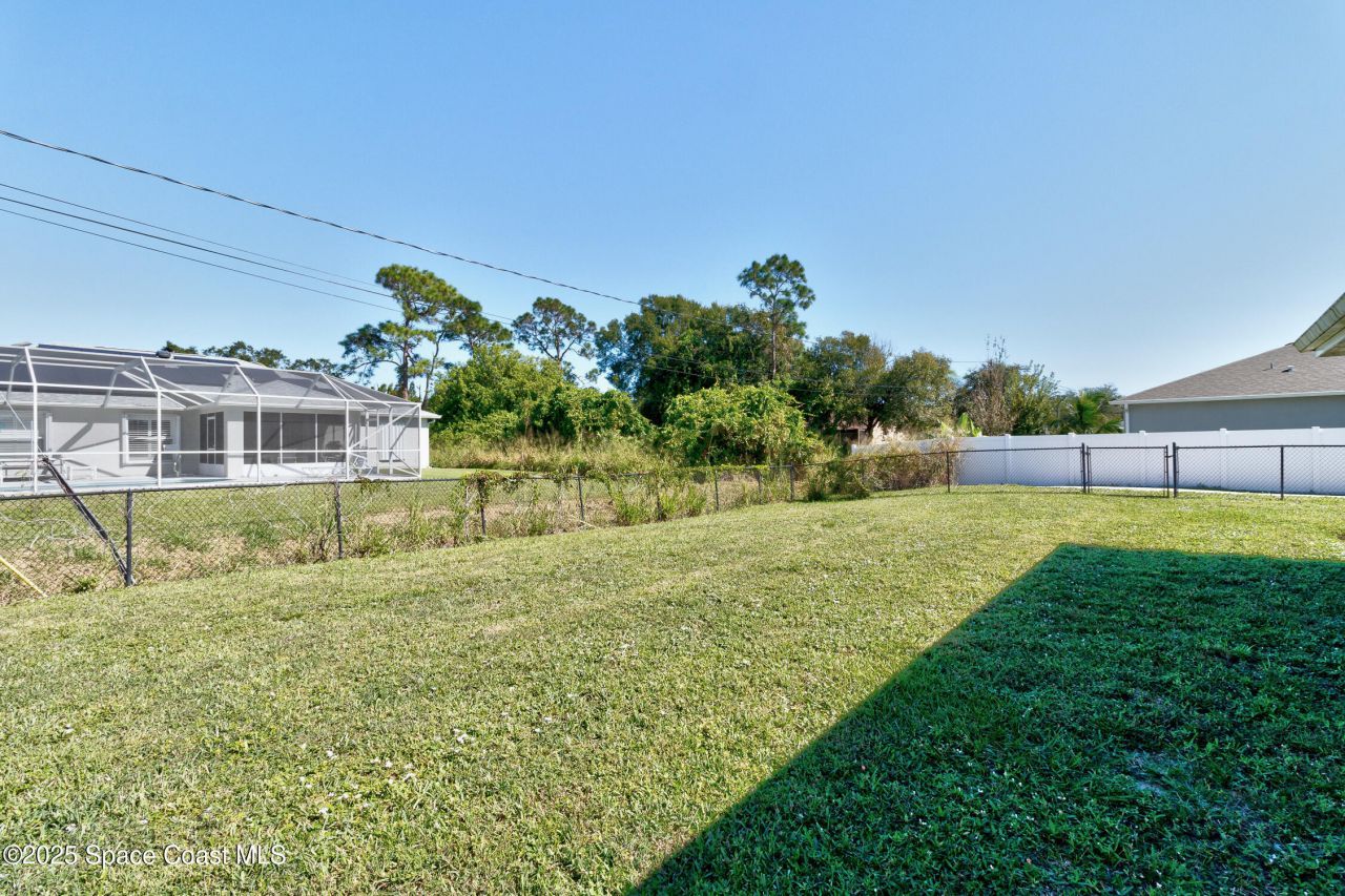 918 Bermuda Avenue, Sebastian, FL 32958 Photo