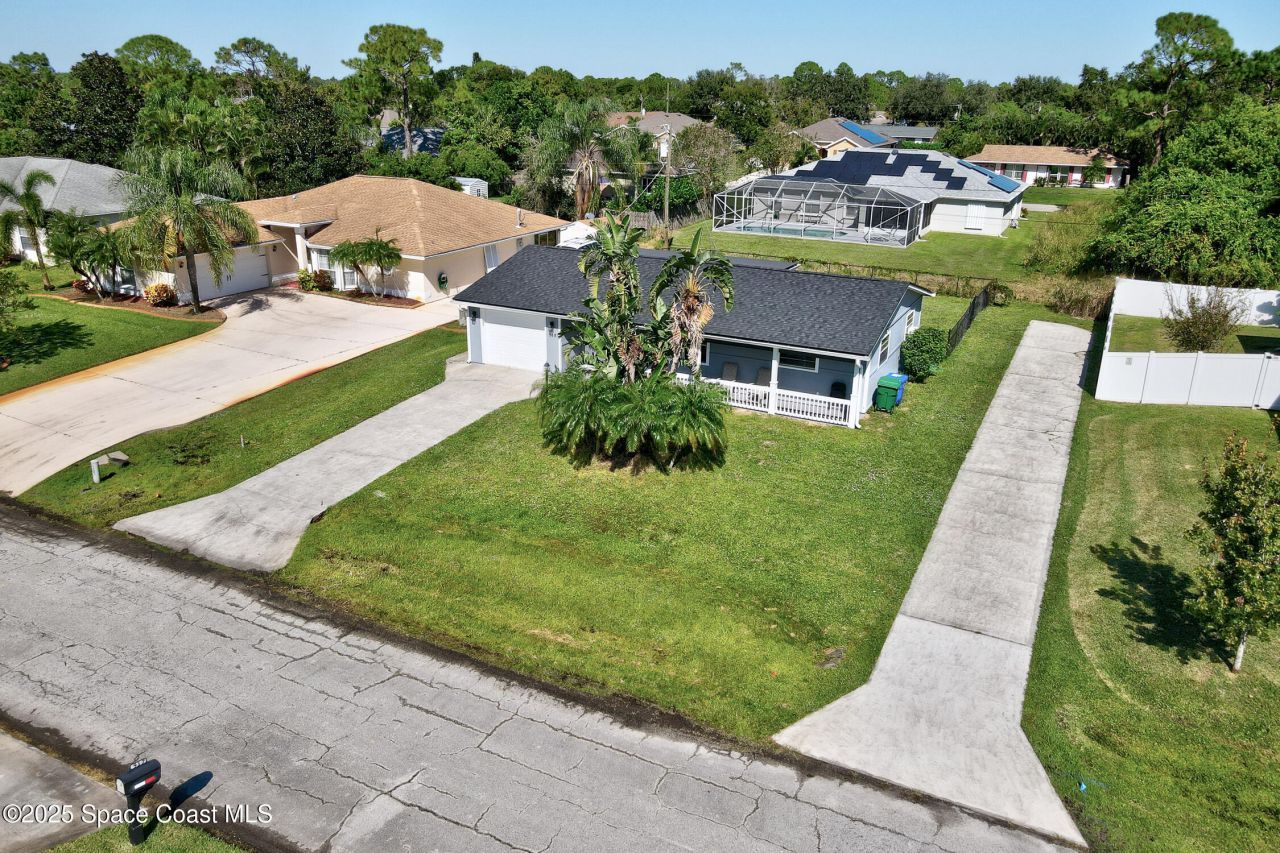 918 Bermuda Avenue, Sebastian, FL 32958 Photo