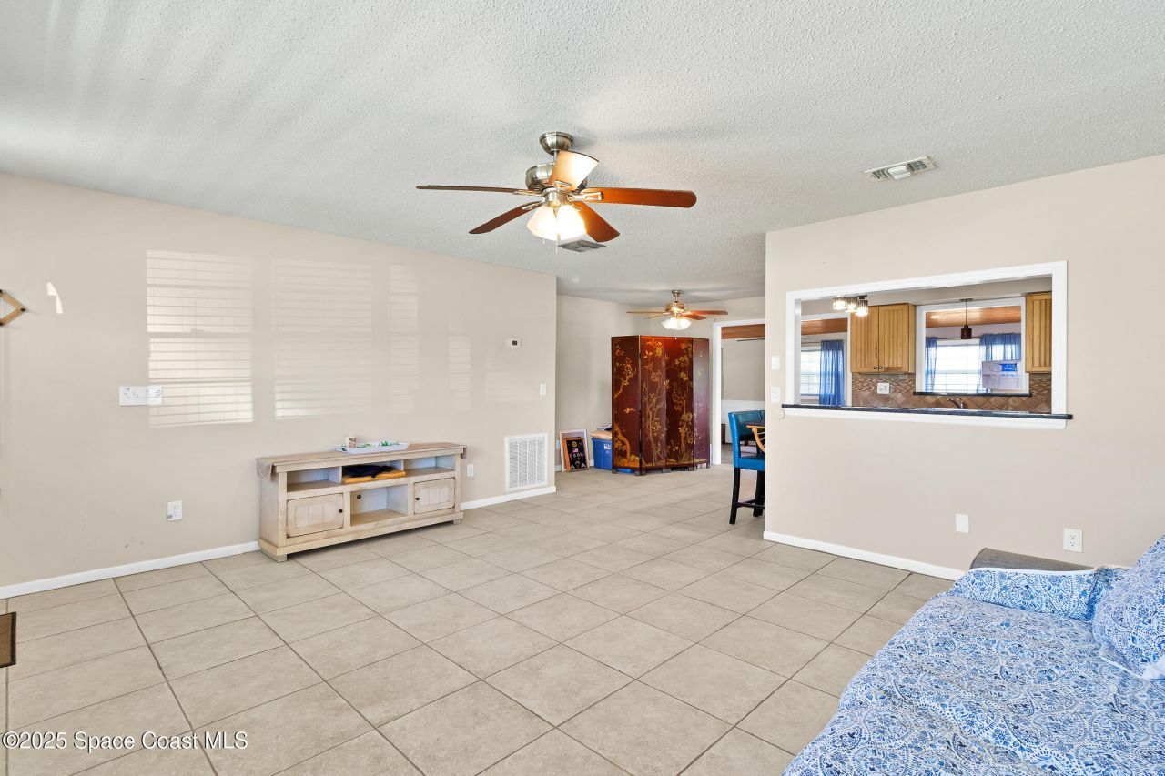 918 Bermuda Avenue, Sebastian, FL 32958 Photo