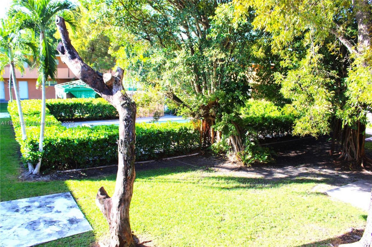 9760 SW 184th St, Unit 12D, Cutler Bay, FL 33157 Photo