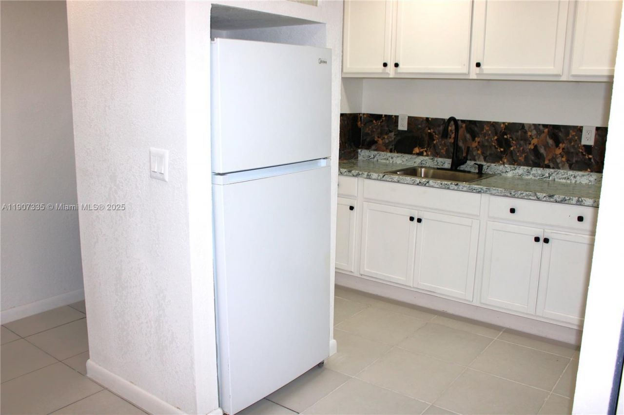 9760 SW 184th St, Unit 12D, Cutler Bay, FL 33157 Photo