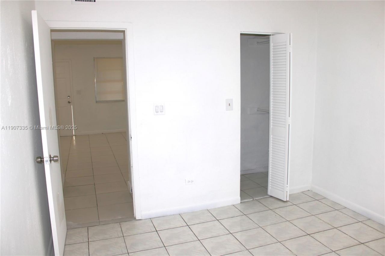 9760 SW 184th St, Unit 12D, Cutler Bay, FL 33157 Photo