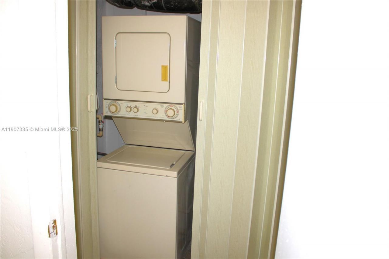 9760 SW 184th St, Unit 12D, Cutler Bay, FL 33157 Photo