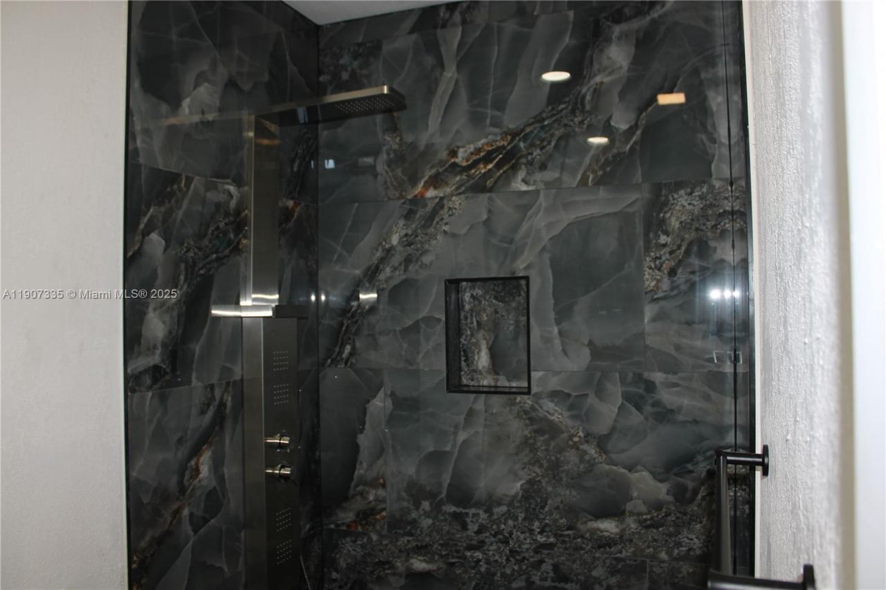 9760 SW 184th St, Unit 12D, Cutler Bay, FL 33157 Photo