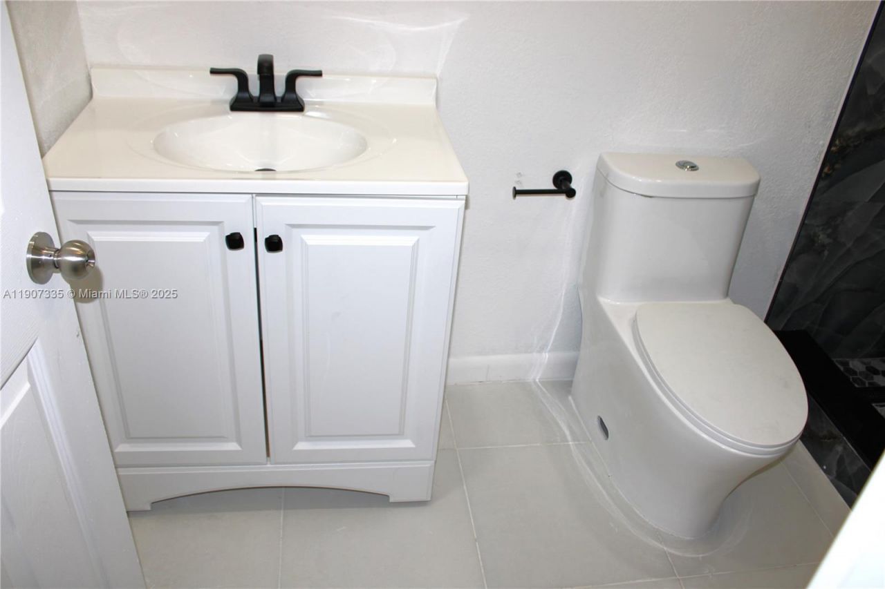 9760 SW 184th St, Unit 12D, Cutler Bay, FL 33157 Photo