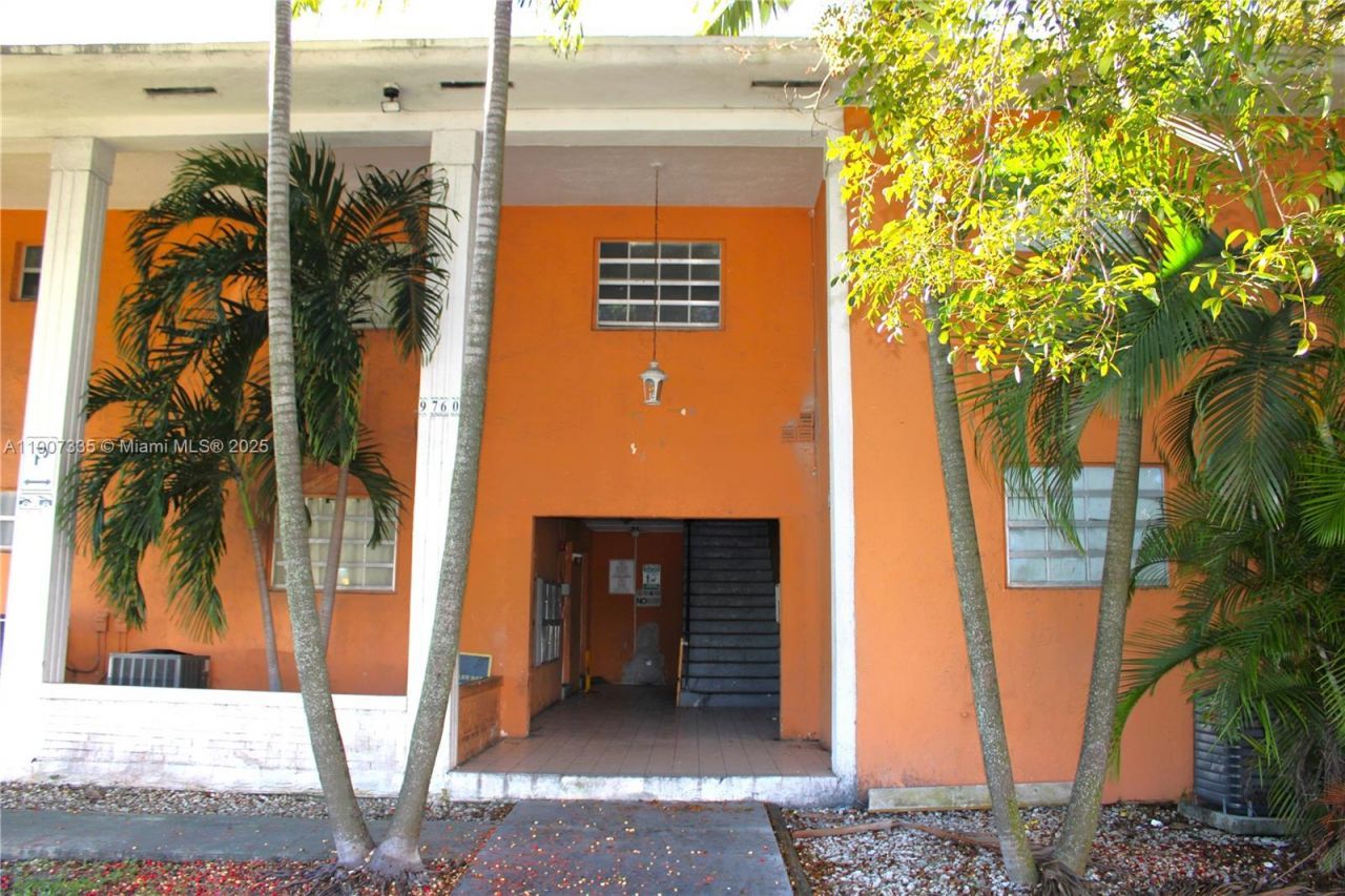 9760 SW 184th St, Unit 12D, Cutler Bay, FL 33157 Photo