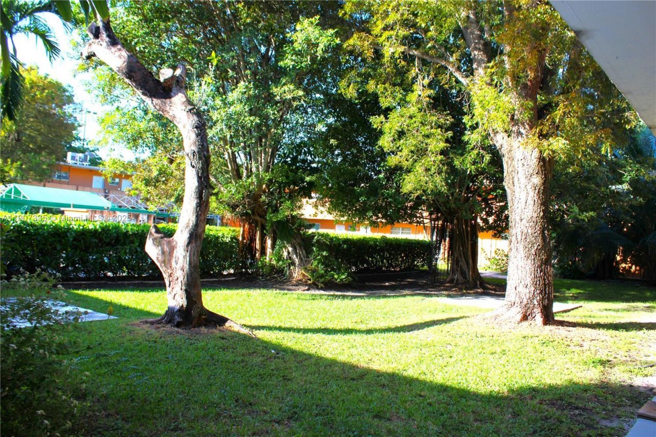 9760 SW 184th St, Unit 12D, Cutler Bay, FL 33157 Photo