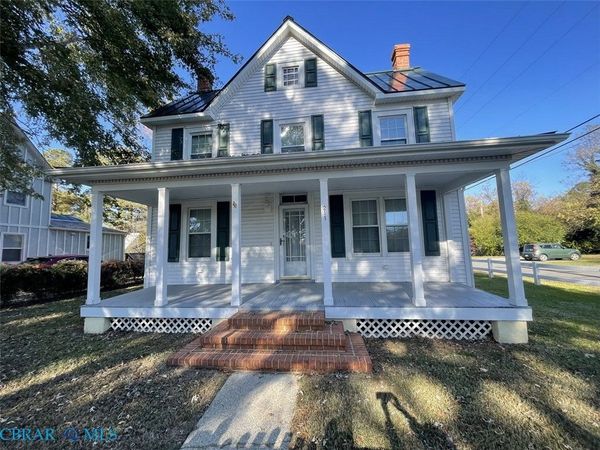 211 Taylor Avenue , Urbanna, VA 23175