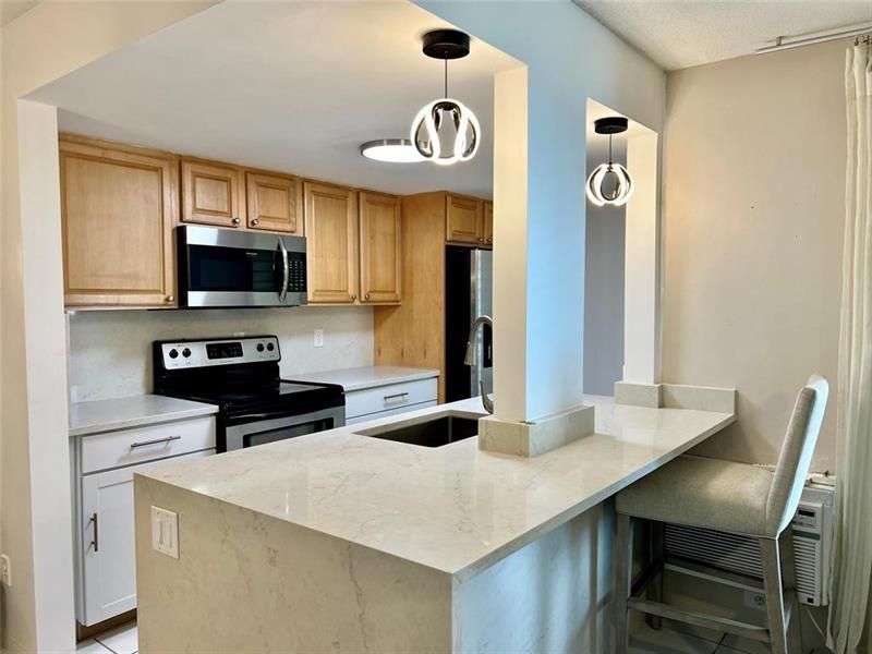 2840 NE 33rd Court, Unit 2, Fort Lauderdale, FL 33306 Photo