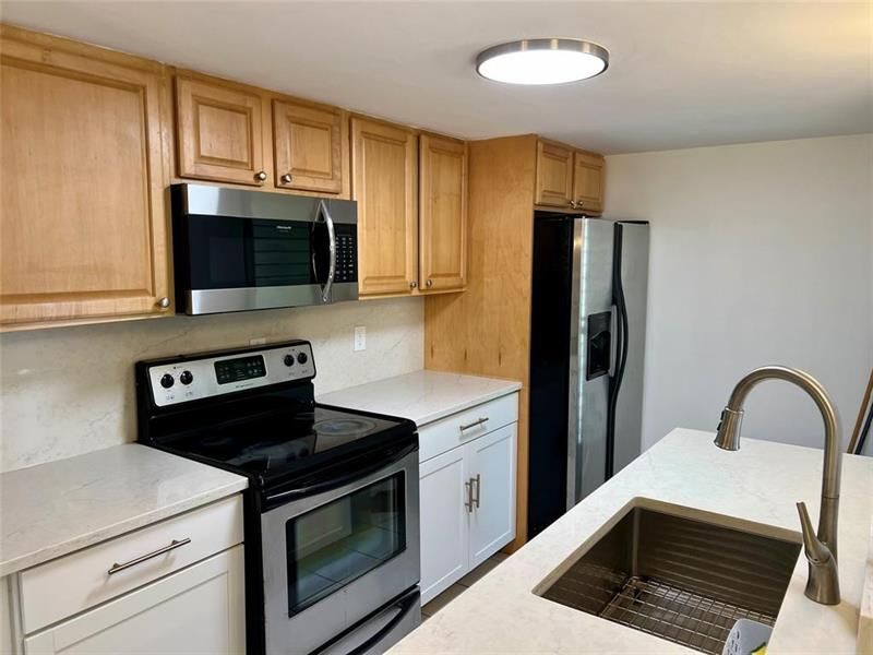 2840 NE 33rd Court, Unit 2, Fort Lauderdale, FL 33306 Photo