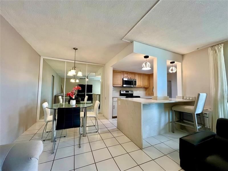 2840 NE 33rd Court, Unit 2, Fort Lauderdale, FL 33306 Photo