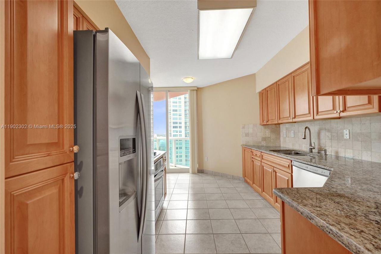 3370 Hidden Bay Dr, Unit 2114, Aventura, FL 33180 Photo