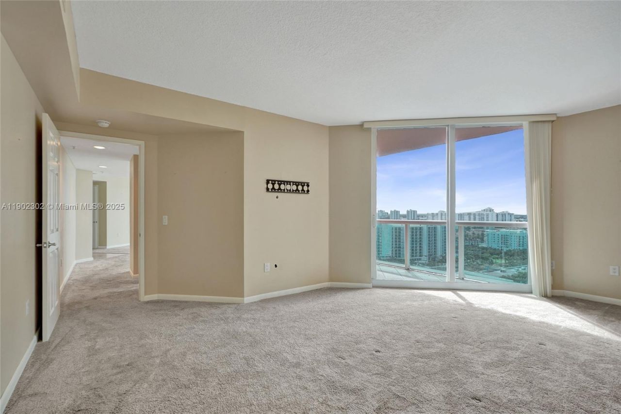 3370 Hidden Bay Dr, Unit 2114, Aventura, FL 33180 Photo
