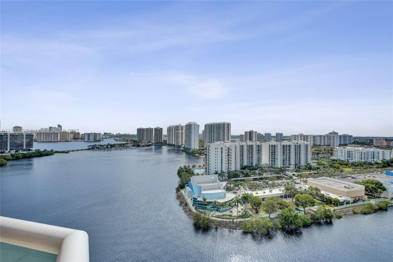 3370 Hidden Bay Dr, Unit 2114, Aventura, FL 33180 Photo