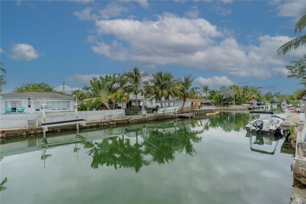 7830 Hawthorne Ave, Miami Beach, FL 33141 Photo