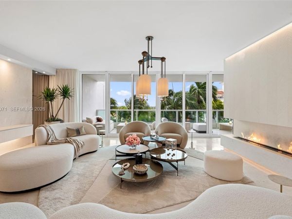 19955 NE 38th Ct, Unit 704, Aventura, FL 33180