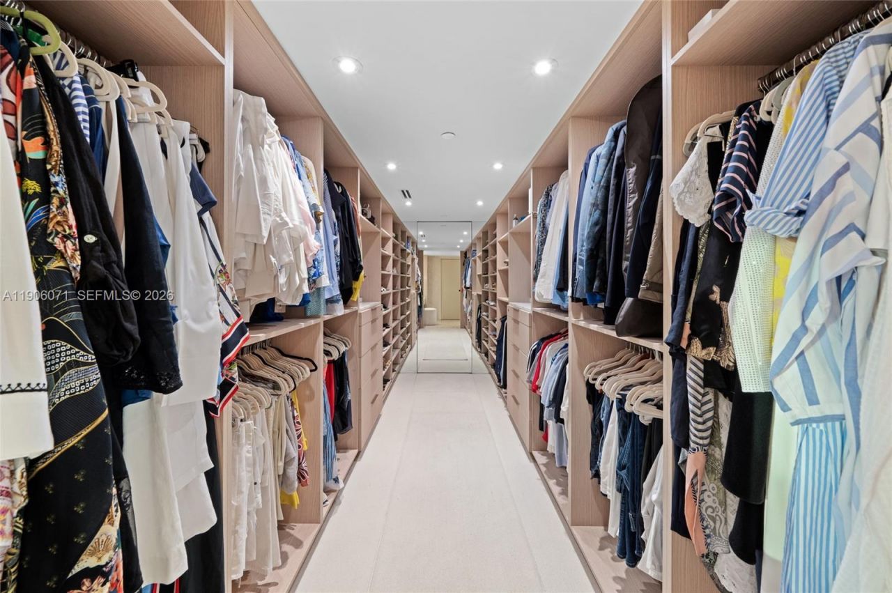 19955 NE 38th Ct, Unit 704, Aventura, FL 33180 Photo