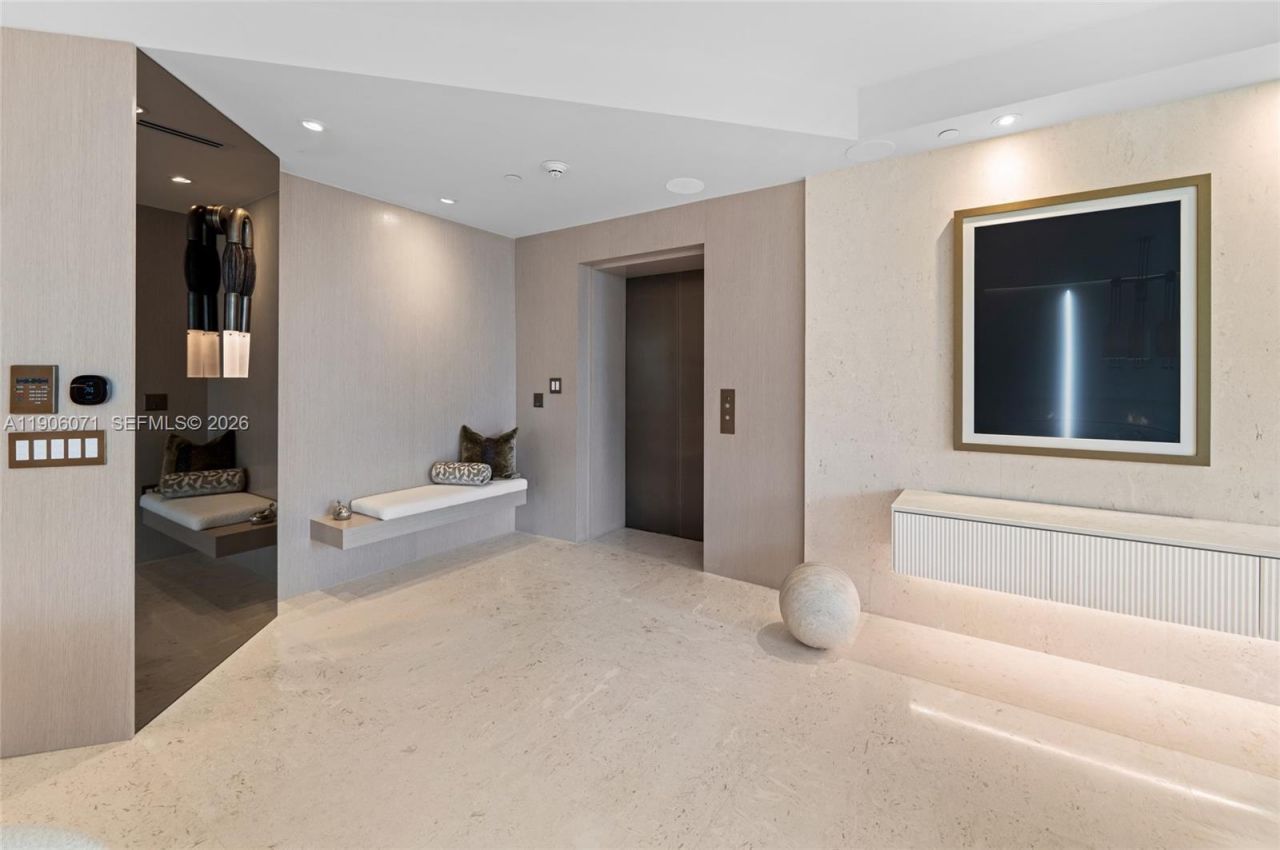 19955 NE 38th Ct, Unit 704, Aventura, FL 33180 Photo