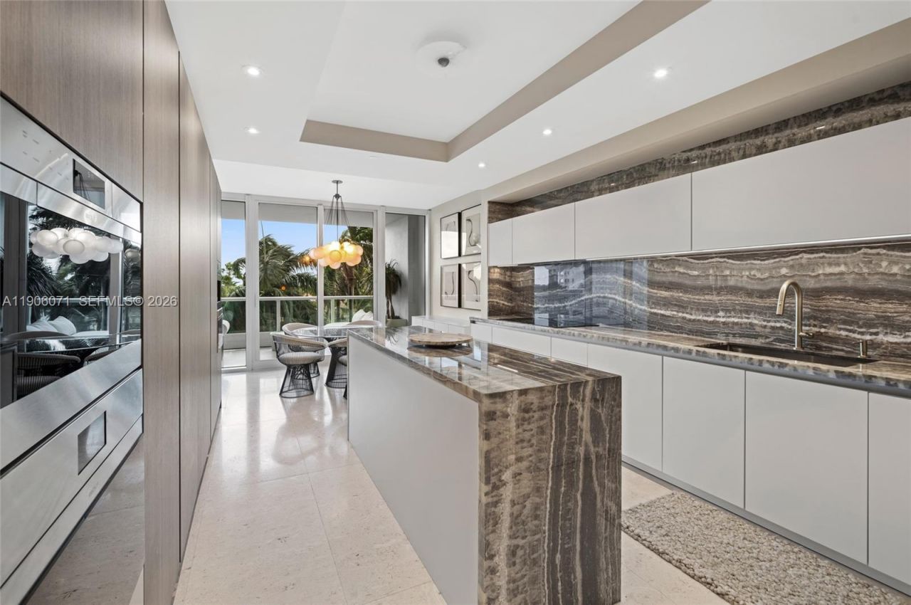 19955 NE 38th Ct, Unit 704, Aventura, FL 33180 Photo