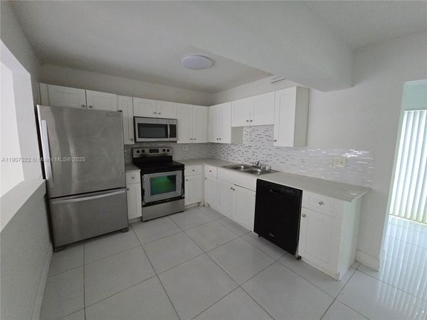 2650 NW 60th Way, Unit 176, Sunrise, FL 33313