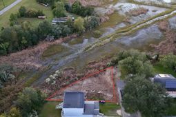 2311 Peonie Avenue photo 4